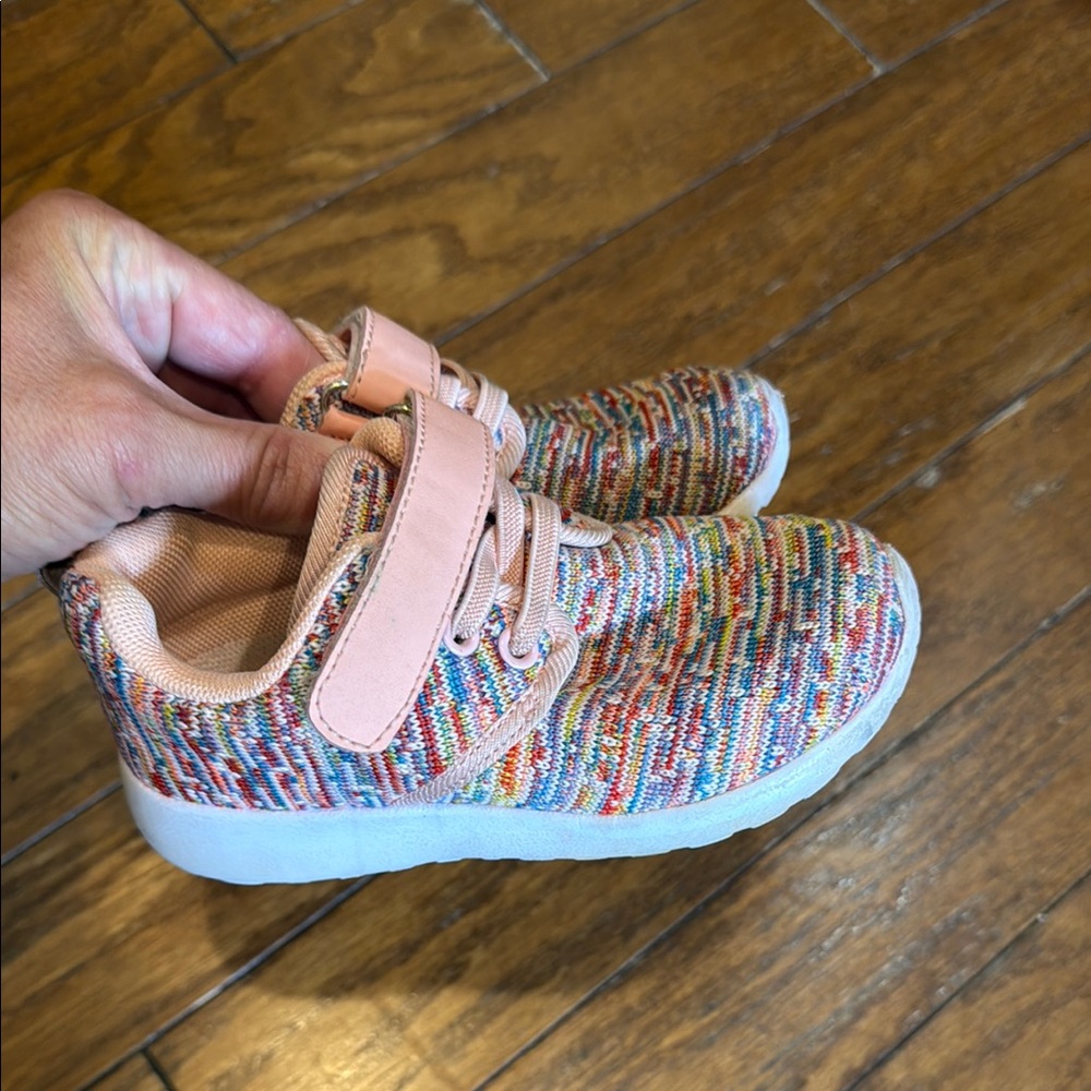 Keds, Toms, Vans, Stride Rite, OshKosh Shoes - Picture 15 of 16